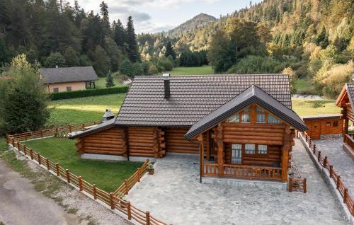 Benkovac Fuzinski House | Pet Friendly Home In Fuzine With Sauna