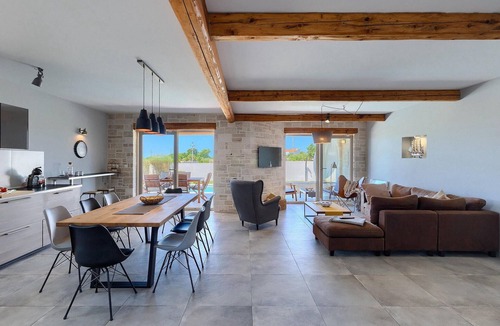 Loborika House | Pet friendly home in Marcana