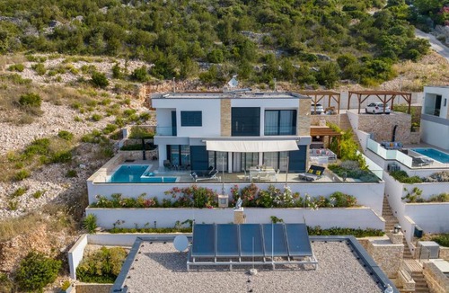 Vinisce Villa | Plava Voda Luxury Villa B