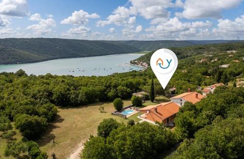 Trgetari Apartment | Pool House In Greenery - Happy Rentals