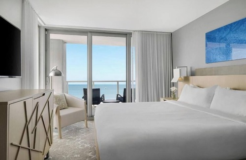 Marco Island Resort | Poolside - 3 bedroom - Marriott Crystal Shores Marco Island - Full Resort Access