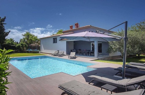 Vinkuran Villa | Poolside villa in charming enviroment in Vinkuran