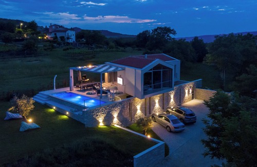 Motovun Villa | Private Family Villa Istria Pool Playroom Early Check-in Late Check-out