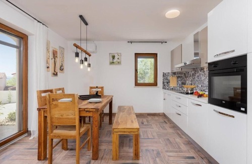 Milovcici Villa | Private Villa with heated swiming pool