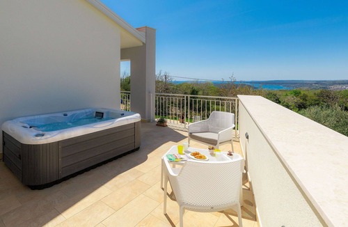 Stanisovi Villa | Private Villa with hot tub, private pool, A/C, WIFI, TV, terrace, pets allowed, panoramic view