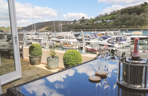 Dartmouth Cottage | QUAYSIDE, DART MARINA, family friendly, with a garden in Dartmouth