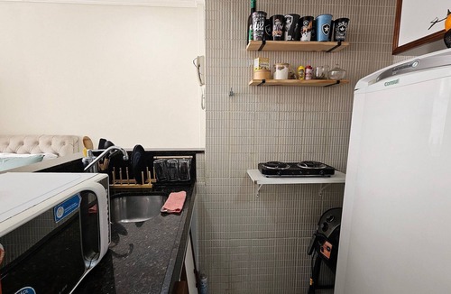 Copacabana House | Quiet Studio w/AC | 5min to Copa Beach