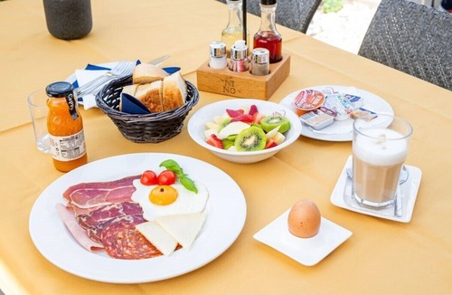 Porat Apartment | Restaurant & Rooms Nino/Room 5
