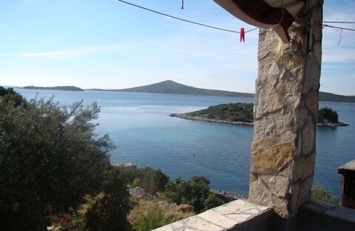 Tkon Apartment | Robinson's vacation directly by the sea in Croatia Wonderful vacation