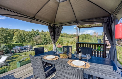 Varazdin House | Romantic Haven with Hot Tub, Beretinec, Croatia