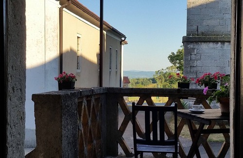Zrenj House | RURAL APARTMENT CAROLINA