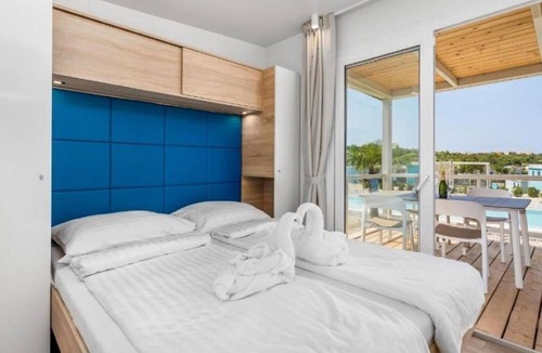Omisalj Ski Chalet | Scenic Chalet in Omišalj with Swimming Pool