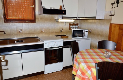 Poljica Apartment | Schöne Wohnung in Poljica mit privatem Parkplatz by Interhome