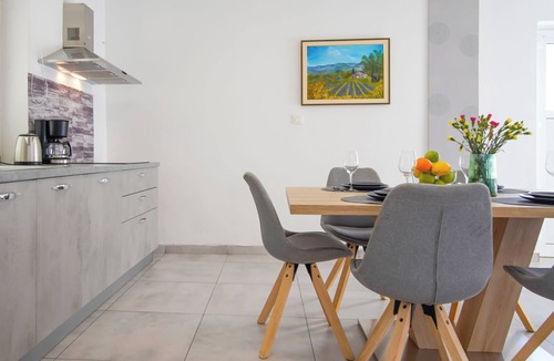 Vratarusa Apartment | Sea&Mount by Interhome