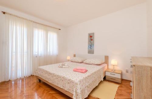 Cove Murtar House | Sea View Apartment Sandra in Mali Lošinj