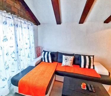 Nerezine Apartment | Sea View Loft Apartment "Sun"