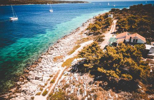 Gornje Selo House | Seafront house Šolta