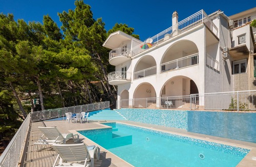 Marusici Apartment | Seaside Apartments Ivana