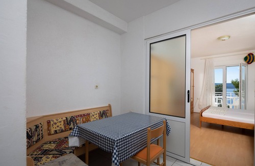 Marusici Apartment | Seaside Apartments Ivana