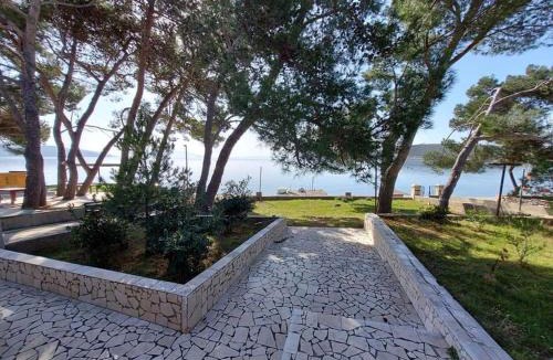 Martinscica Apartment | Seaside DUNKA Apartment