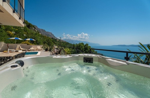 Lokva Rogoznica Villa | Seaview Villa Matea with 4 Bedrooms, Whirlpool, Sauna, Private pool