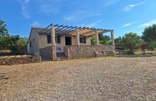 Supetar House | Secluded house with a parking space Supetar, Brac - 17330