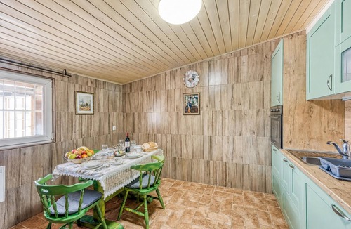 Karlovac House | Secluded Pool House Kupa/w Sauna & Jacuzzi, Banska Selnica, Croatia