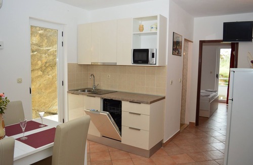 Ruskamen Apartment | Sita apartment with sea view