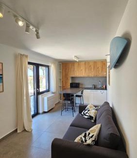 Pjescana Uvala Apartment | SOL - sea view apartment
