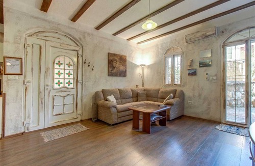 Cove Murtar Apartment | Spacious apartment Popi 2 with terrace, WIFI, barbecue....