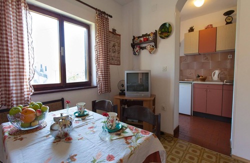 Milcetici Apartment | Spacious apartment with terrace,450 m distant from the beach !