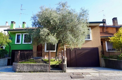 Arese House | Spacious home with garden; 3 rooms near Alfa Romeo