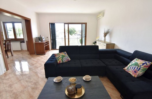 Radini Apartment | Spacious "Maria" Apartment in a Quiet Village Near Umag