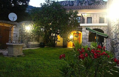 Grizane House | Spacious three-bedroom villa with a serene garden