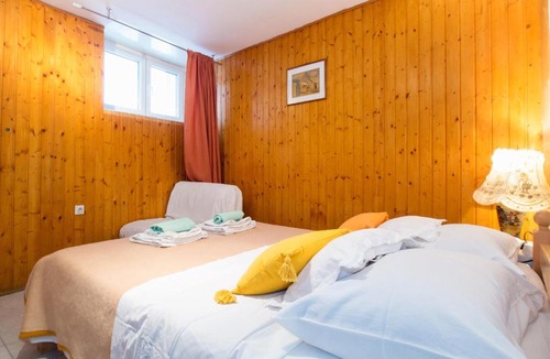 Split House | Split Accommodation