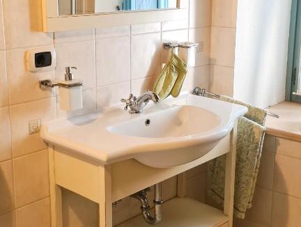 Lupoglav House | Spod Korit - Brgudac, Opatija with hot tub and free parking