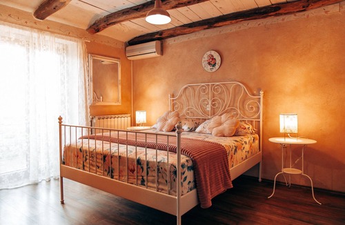 Divsici House | STANCIJA NEGRICANI villa for up to 22 pax, 9 bedrooms, breakfast service offer