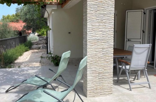 Cres Resort | STARA GAVZA - bungalows , apartments
