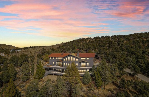 Baldwin Lake House | Steel Pine Lodge A Rustic Mountain Retreat Views