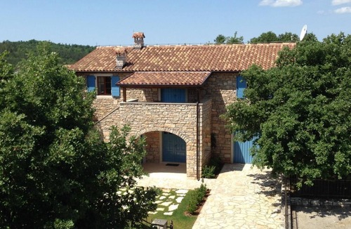 Groznjan House | Stone house with pool near Grosznjan
