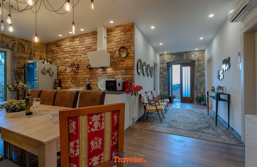 Poljane Villa | Stone villa with large pool, beach, sea view - TRAVELER Reisbeuro Krk. ID 2217