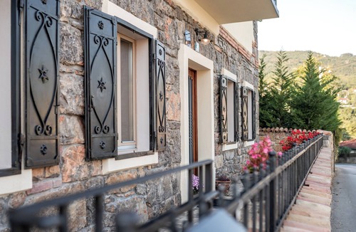 Poljane Villa | Stone villa with large pool, beach, sea view - TRAVELER Reisbeuro Krk. ID 2217