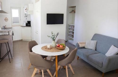 Melnica Apartment | Studio Apartment Grabri