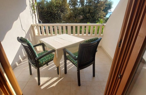 Mandre Apartment | Studio flat near beach Mandre, Pag (AS-6518-a)