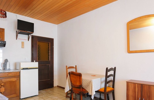 Lokva Rogoznica Apartment | Studio flat with balcony and sea view Lokva Rogoznica, Omiš (AS-18211-f)