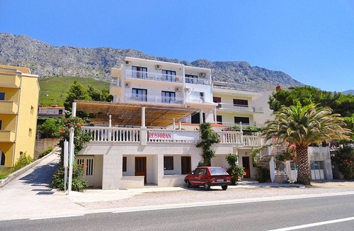 Lokva Rogoznica Apartment | Studio flat with terrace and sea view Lokva Rogoznica, Omiš (AS-2973-c)