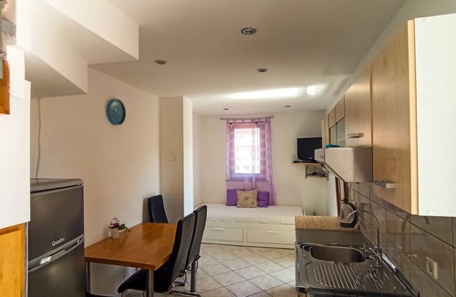 Martinscica Apartment | Studio flat with balcony and sea view Martinšćica (Cres) (AS-14334-b)
