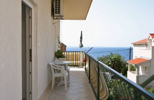 Tice Apartment | Studio flat with balcony and sea view Nemira, Omiš (AS-4652-c)