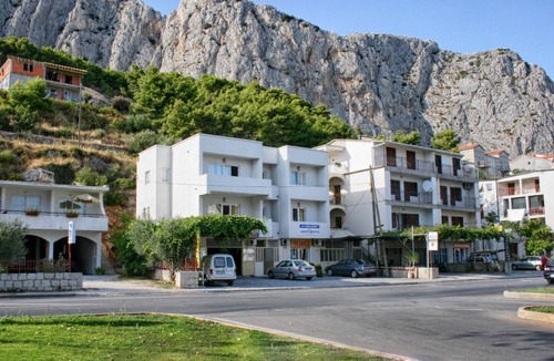 Omis Apartment | Studio flat with balcony Omiš (AS-4654-a)