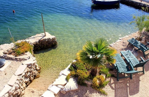 Punta Kriza Apartment | Studio flat with terrace and sea view Punta križa, Cres (AS-383-b)